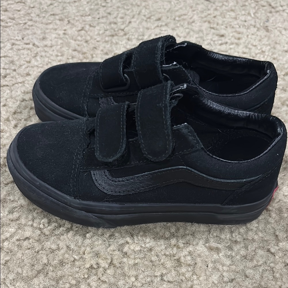 Vans Black Velcro Skate Sneakers - Worn once